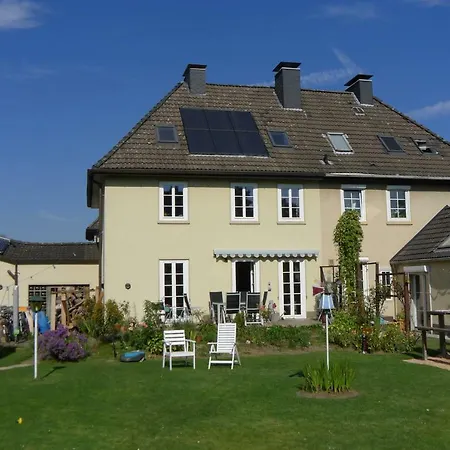 Altes Krupphaus Auf Der Heimaterde Homestay *